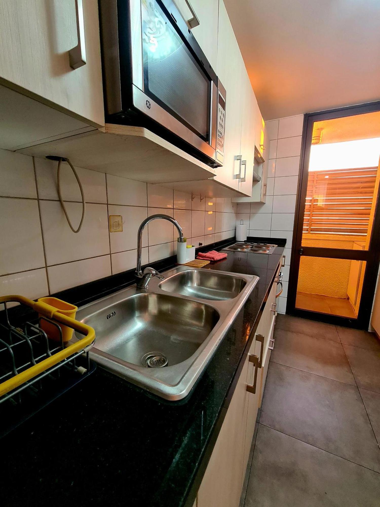 Apartamento 2 Las Condes - Metro Cristobal Colon Apartamento *